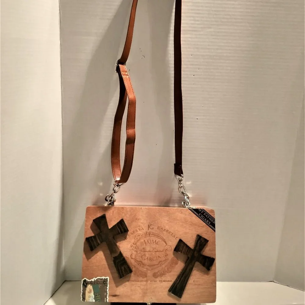 Unisex Suenos de Saundra Upcycled Cigar Box Crossbody Satchel